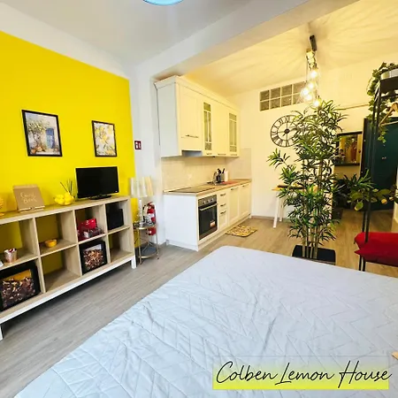 Colben Lemon House - A Due Passi Dal Mare Apartmán *